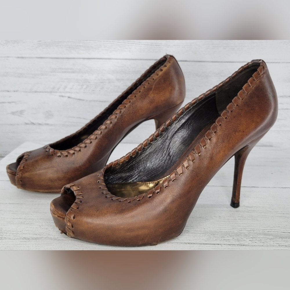 GUCCI Sophia Pump, Leather, Size 38 1/2. - Picture 6 of 12